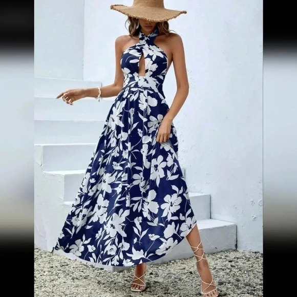 Floral Print Cut Out Halter Neck Backless Dress - Picture 2 of 7